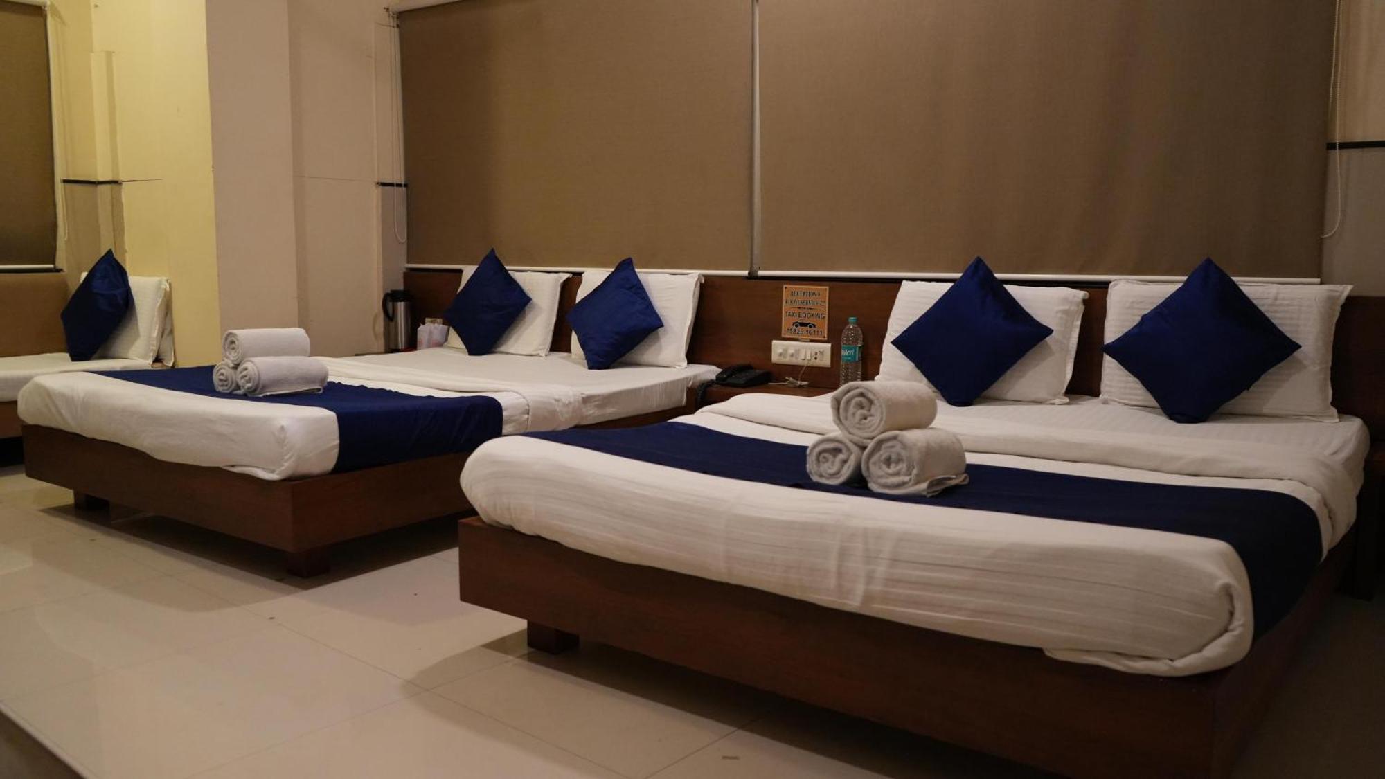 אויאיין Hotel Satyug מראה חיצוני תמונה